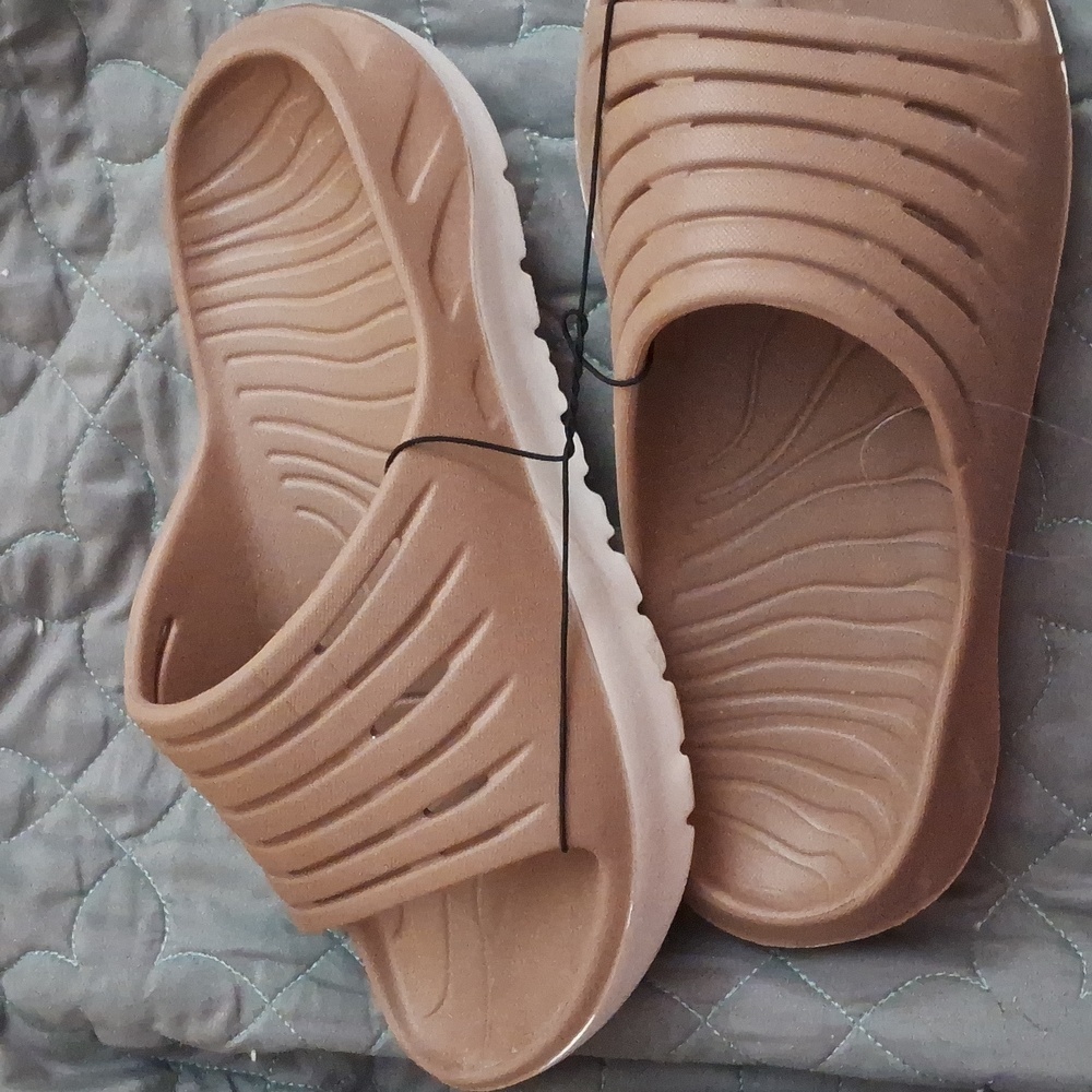 Sole Mates Tag/Slides-Size:::10🎄🎄🎄 - Picture 4 of 6